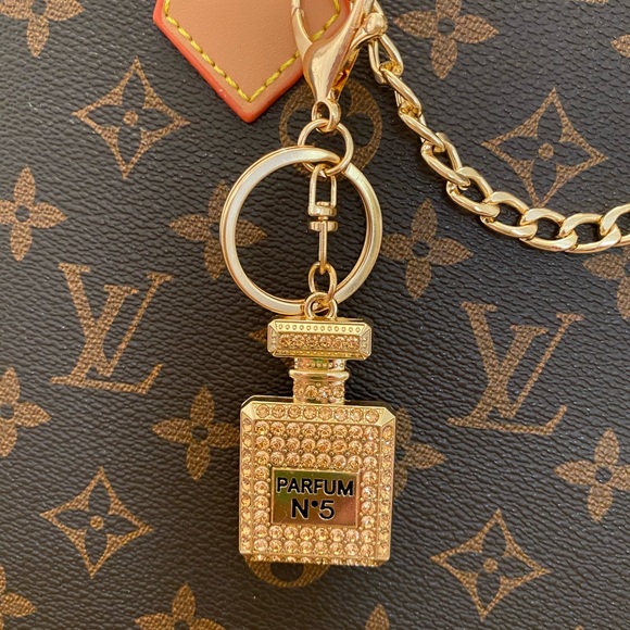 Purse Handbag Accessories Chain Charms Leather Mini

HANDBAG IS NOT INCLUDED - Picture 8 of 16